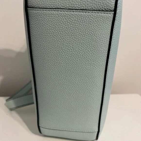 **SOLD** NWT Kate Spade Anyday shoulder bag in color Crystblum - Picture 6 of 8